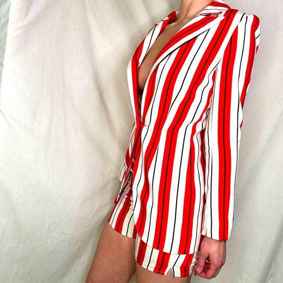 Zang Toi Red and White Striped Blazer and Short Set, Cashmere, NWOT, fits size 0 - Picture 3 of 14
